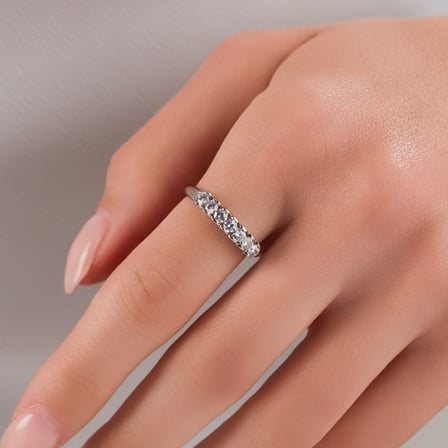 Evçem Sade ve Şık Zirkon Taşlı Çelik Yüzük | Gümüş Renk-19 mm İç Çap EVCEM