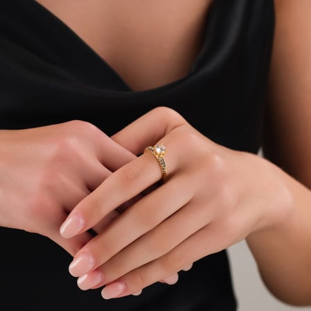 Evçem Kadın Gold Renk Tektaş Yüzük-18 Numara, 19 mm İç Çap, Taşlı Zarif Model EVCEM