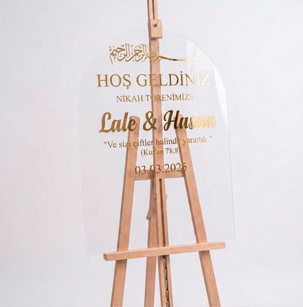 Kişiselleştirilmiş 50x80 cm Şeffaf Pleksi Düğün Karşılama Panosu Büyük Boy - Gold Yazılı