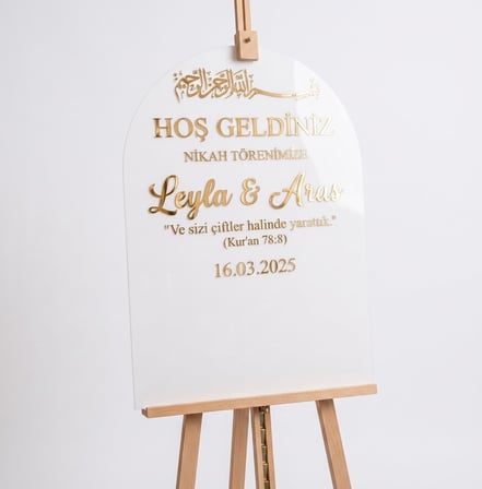 Beyaz Akrilik Düğün Karşılama Panosu 50x80 cm Gold Yazılı Büyük Boy