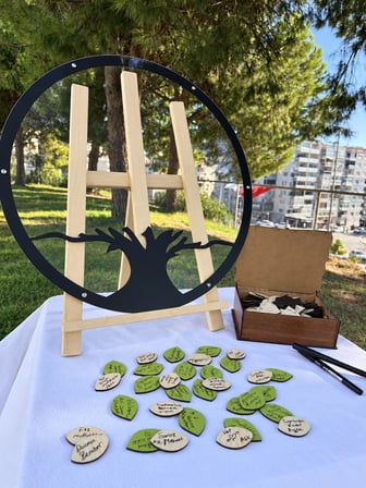 Kişiye Özel Siyah Ahşap Hayat Ağacı Yuvarlak Öğretmenler Günü Anı Kutusu (50cm)