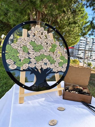Kişiye Özel Siyah Ahşap Hayat Ağacı Yuvarlak Öğretmenler Günü Anı Kutusu (50cm)