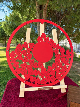 Kişiye Özel Kırmızı Yuvarlak Öğretmenler Günü Anı Kutusu (50cm) (İçi Yuvarlak İsimlikli)