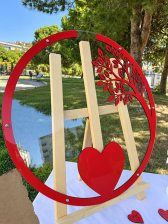 Kişiye Özel Kırmızı Zeytin Ağacı Desenli Yuvarlak Anı Kutusu (50cm)