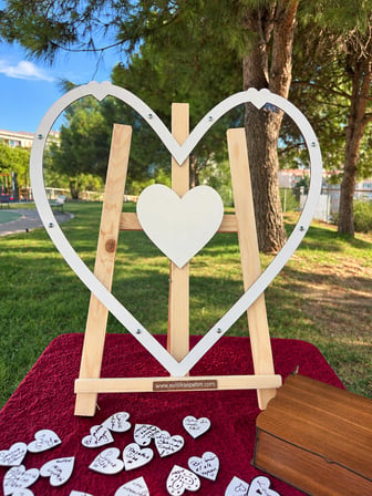 Kişiye Özel Beyaz Kalp Anı Kutusu (50cm) (İçi Kalp İsimlikli)