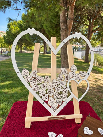 Kişiye Özel Beyaz İç içe Kalp Anı Kutusu (50cm) (İçi Açık Tasarım)