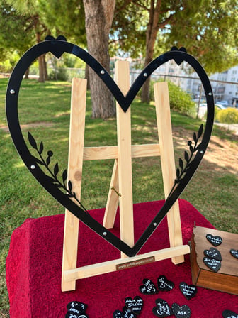 Kişiye Özel Siyah Dal Desenli Kalp Anı Kutusu (50cm) (İçi Açık Tasarım)