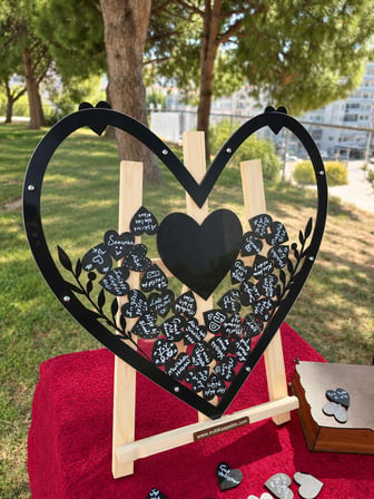 Kişiye Özel Siyah Dal Desenli Kalp Anı Kutusu (50cm) (İçi Kalp İsimlikli)