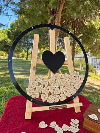 Kişiye Özel Siyah Yuvarlak Anı Kutusu (50cm) (İçi Kalp İsimlikli)