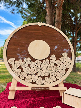 Kişiye Özel Ceviz Zeminli Akçaağaç Çerçeveli Yuvarlak Anı Kutusu (50cm) (İçi Yuvarlak İsimlikli)