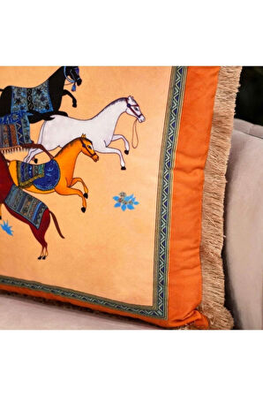 Modern Yastık/Kırlent (At Figürlü, Dolgu Boncuk Elyaf Uluslararası Yıkama Ve Solmama Sertifikası)