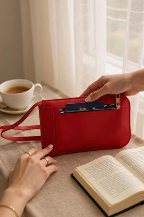 PAİ KIRMIZI EYCH LAİLA Kadın Telefon Çantası – Kartlık Bölmeli, Minimalist ve Şık Tasarım