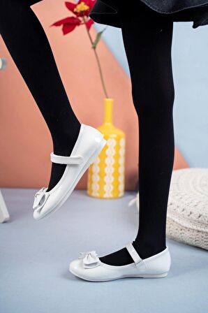 Fiyonklu Beyaz Kız Çocuk Ayakkabı