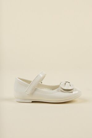 Fiyonklu Beyaz Kız Çocuk Ayakkabı