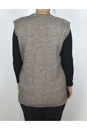 ÖNÜ DÜĞMELİ CEPLİ YÜNLÜ KISA ANNE YELEK