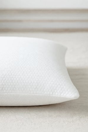 6'Lı Su Geçirmez Yastık Alezi 50x70 cm | Fermuarlı Yastık Koruyucu Kılıfı | Micro Kumaş | Terletmez | Beyaz