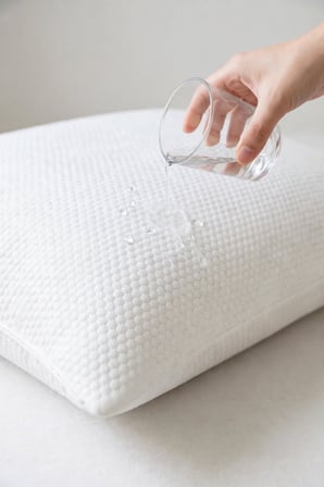 6'Lı Su Geçirmez Yastık Alezi 50x70 cm | Fermuarlı Yastık Koruyucu Kılıfı | Micro Kumaş | Terletmez | Beyaz