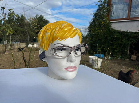 Çocuk Sporcu Gözlüğü – Darbeye Dayanıklı, Numaralı Olabilir, Kılıf + Sprey + Bez Hediyeli