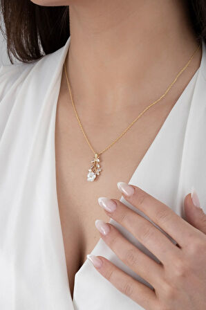 925 Ayar Gümüş Baget Taşlı Manolya Çiçeği Gold Kadın Kolye