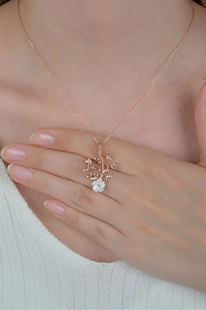 925 Ayar Gümüş Filizlenmiş Manolya Çiçeği Kolye