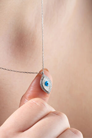 925 Ayar Gümüş Beyaz Mineli Nazar Model Kadın Kolye