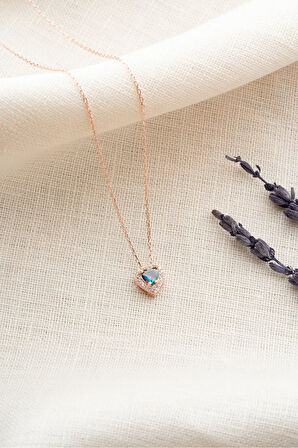 925 Ayar Gümüş Mistik Topaz Taşlı Kalp Model Kolye