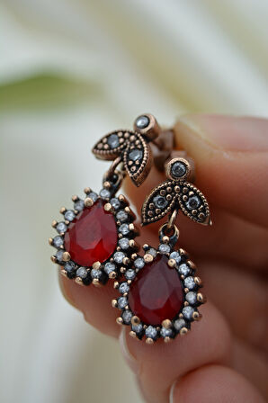 STONEAGE Yakut ve Zirkon Taşlı Zarif Küpe