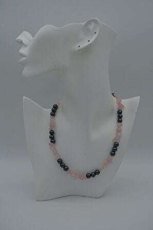 STONEAGE PEMBE KUVARS VE HEMATİT TAŞLI ŞİFA KOLYESİ