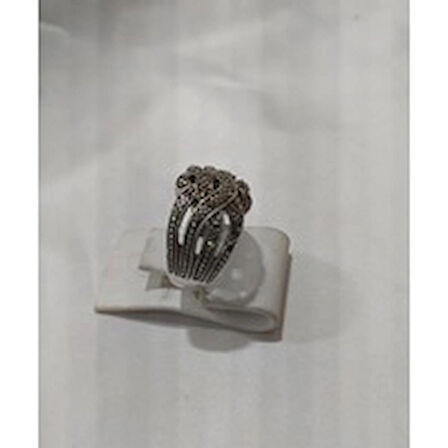 Orijinal Markazit Taşlı Modeli Gümüş Kadın Yüzük