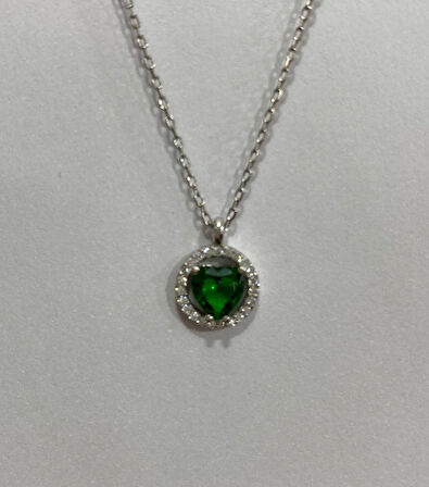 Kalpli Yeşil Taşlı Gümüş Şans Kolyesi