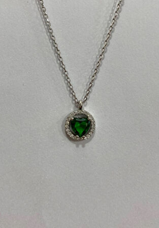 Kalpli Yeşil Taşlı Gümüş Şans Kolyesi