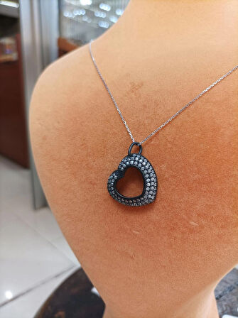 Aşkın Elmas Tasarımlı Kalp Gümüş Kadın Kolye