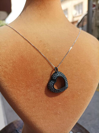 Aşkın Elmas Tasarımlı Kalp Gümüş Kadın Kolye