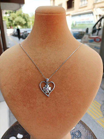 Aşkın Kalbi Ve Yonca Modeli Gümüş Kadın Kolye