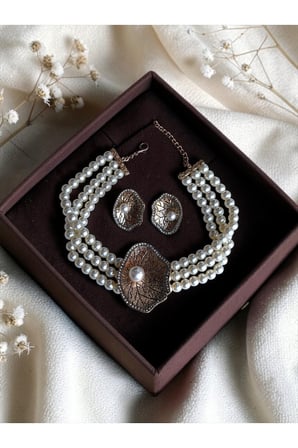 Zirkon Taşlı Choker İnci Kolye ve İnci Küpe Seti Deniz Kabuğu Figürlü