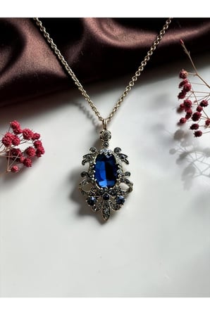 Kristal Taşlı Otantik Tasarım Kolye