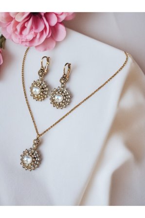 Zirkon Taşlı Çiçek Figür İnci Kolye ve Küpe