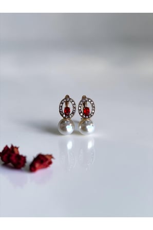 Zirkon Taşlı Oval Tasarım İnci Küpe