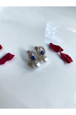 Zirkon Taşlı Oval Tasarım İnci Küpe