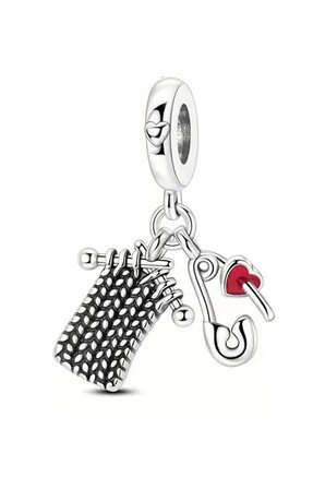 Örgü ve İğnesi Sallantılı Charm