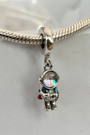  Astronot Sallantılı 925 Ayar Gümüş Charm
