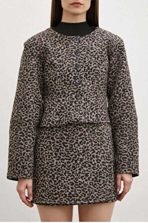 DÜĞME KAPAMALI CROP CEKET MINI ETEK SHANY ZARA MODEL LEOPAR DESEN TAKIMI