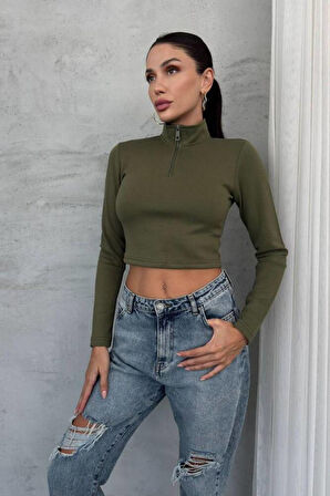 DİK YAKA YARIM FERMUARLI UZUN KOLLU CROP BLUZ