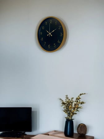 36 Cm Kahverengi Standart Duvar Saati iegxx