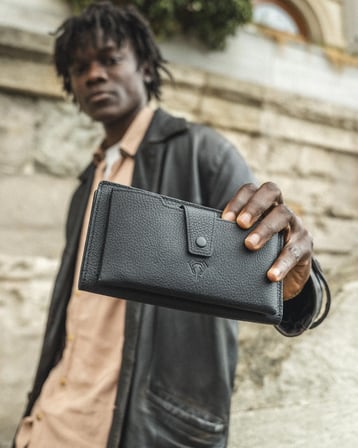 Siyah Hakiki Deri Guti, Telefon Bölmeli Büyük Fermuarlı Cüzdan | 2040
