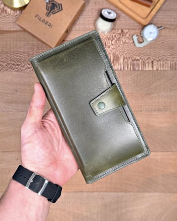 Yeşil Hakiki Deri, Telefon Bölmeli Büyük Fermuarlı Cüzdan | 2040