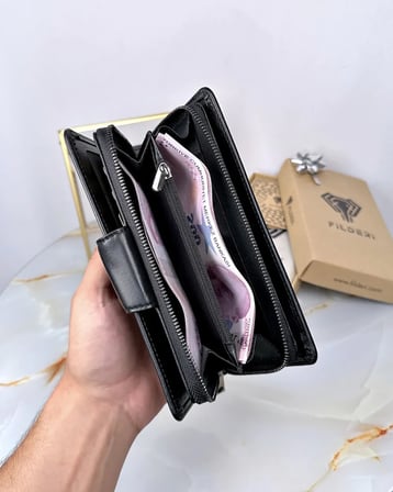 Büyük Cüzdan – Hakiki Deri, Parlak Siyah ve Telefon Bölmeli | 2069