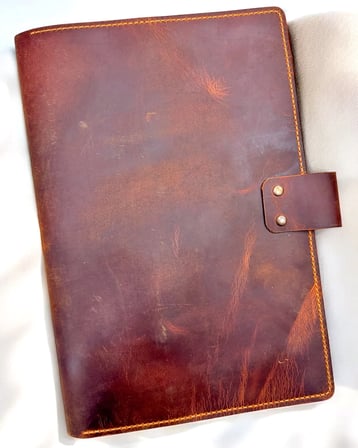 Deri Organizer – Laptop Bölmeli El Dikişi Fındık Hakiki Deri | 2075