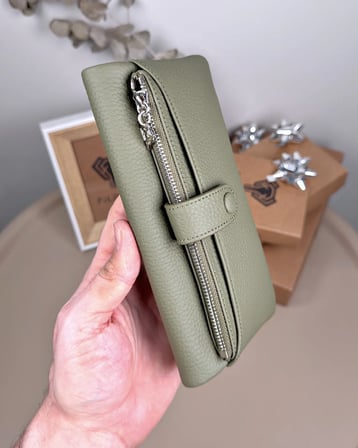 Telefon Bölmeli Cüzdan – Hakiki Deri, Kartlıklı, Yeşil | 2134