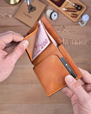Hakiki Deri Mıknatıslı Kartlık Cüzdan – Taba | 2138